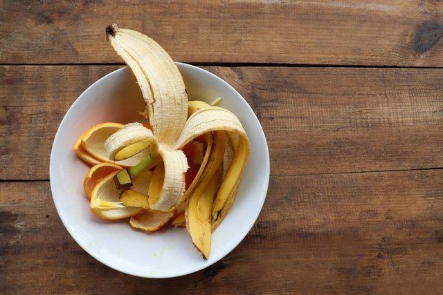Cáscara de plátano: beneficios, propiedades y cómo utilizar recetas) - Tua