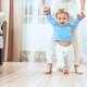 5 brincadeiras para estimular o bebê a andar sozinho
